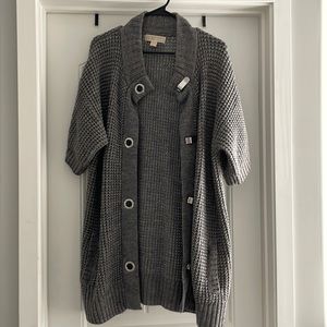 Michael Kors XL sweater, long with short sleeves